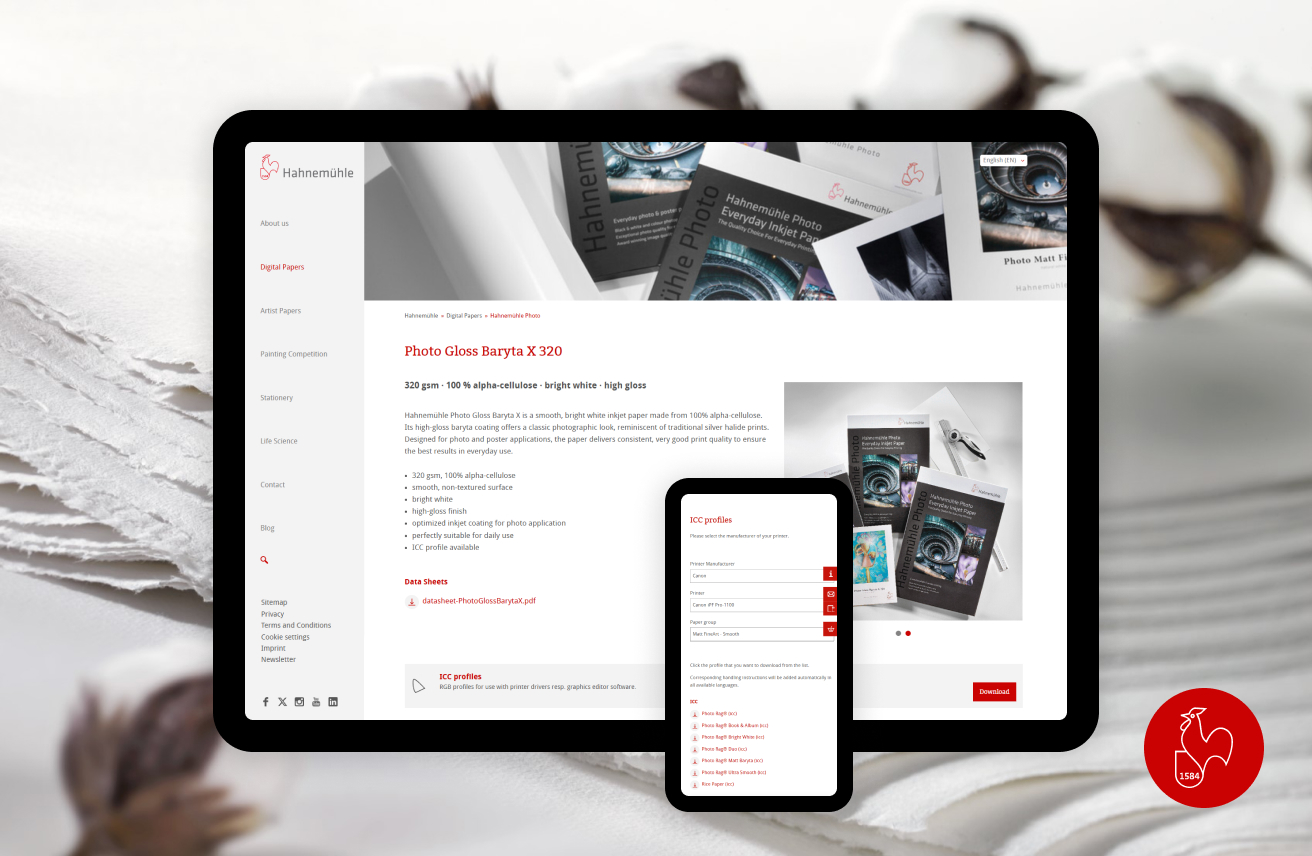 Tablet und Smartphone mit Hahnemühle-Produktseite für Photo Gloss Baryta X 320 und ICC-Profilen